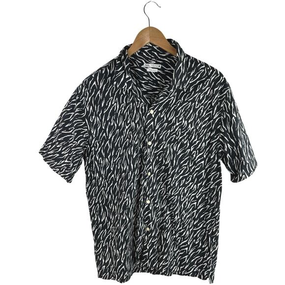 Zara Men's Black White Animal Print Short Sleeve Button Down Shirt Top Size L - Picture 1 of 3